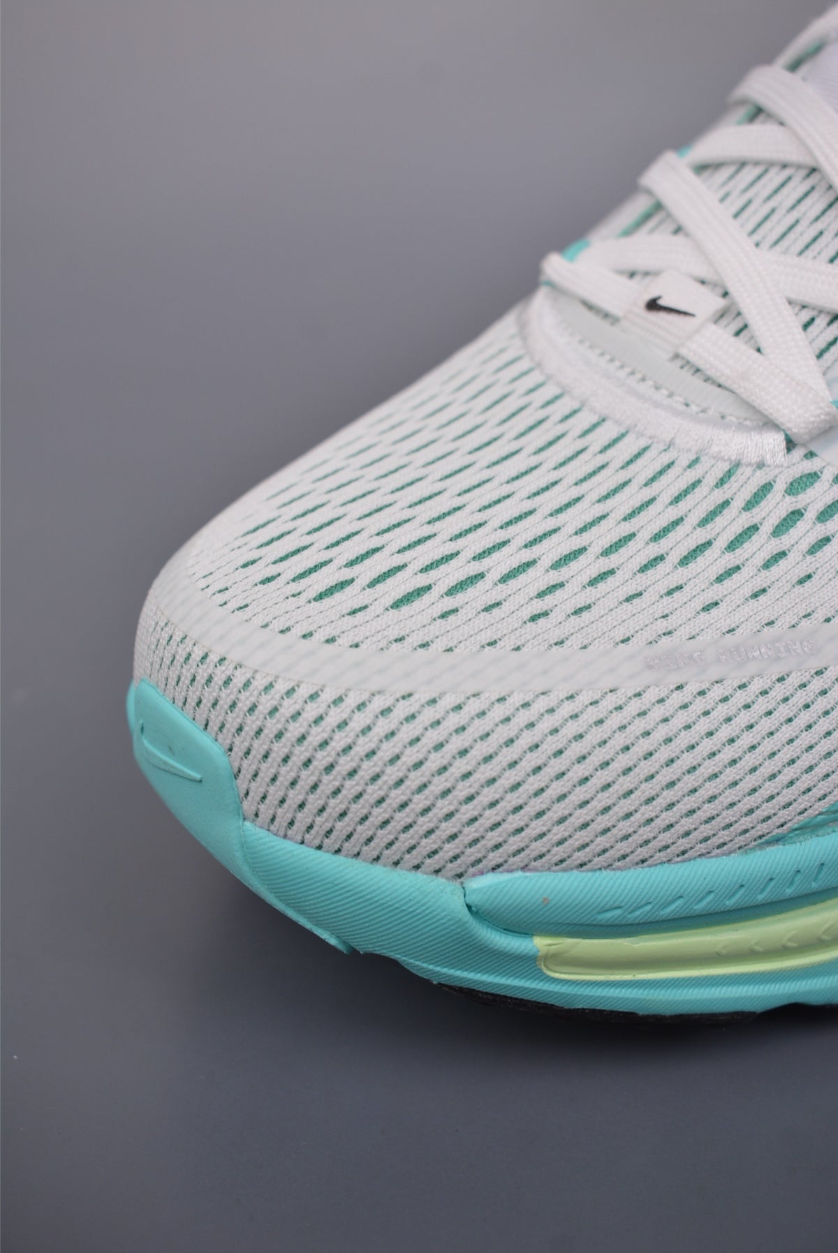 👟Nike Air Zoom Vomero 18