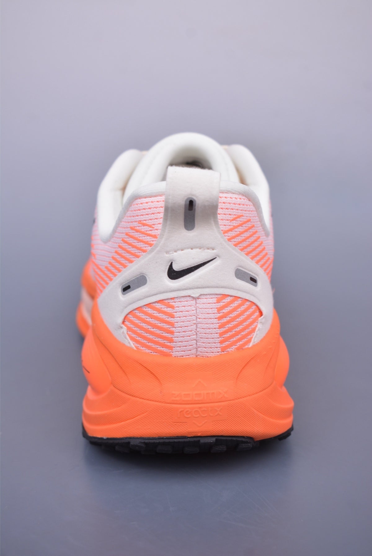 👟Nike Air Zoom Vomero 18