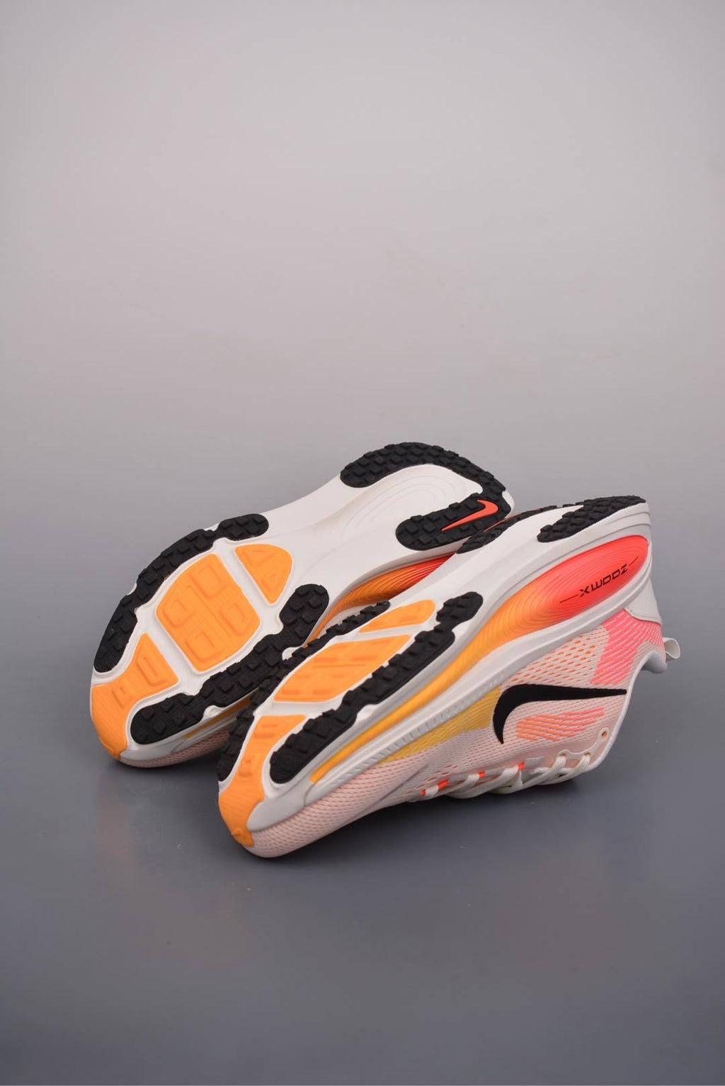 👟Nike Air Zoom Vomero 18