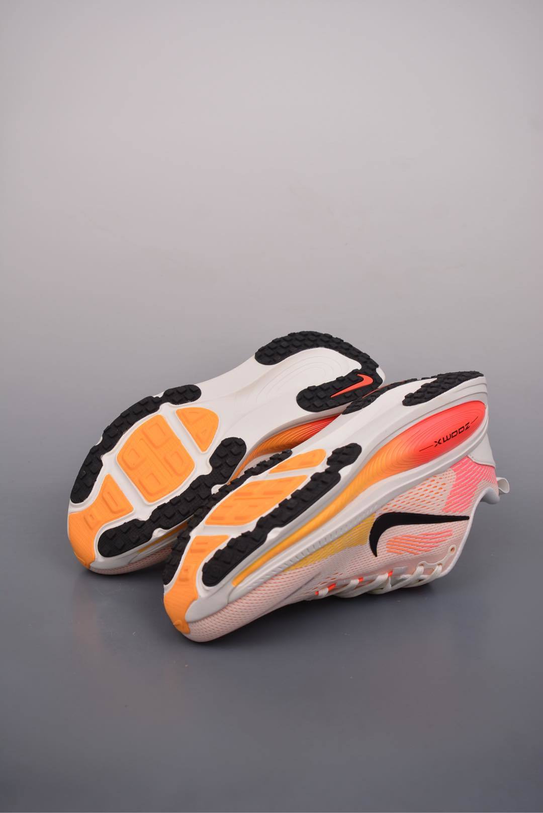 👟Nike Air Zoom Vomero 18