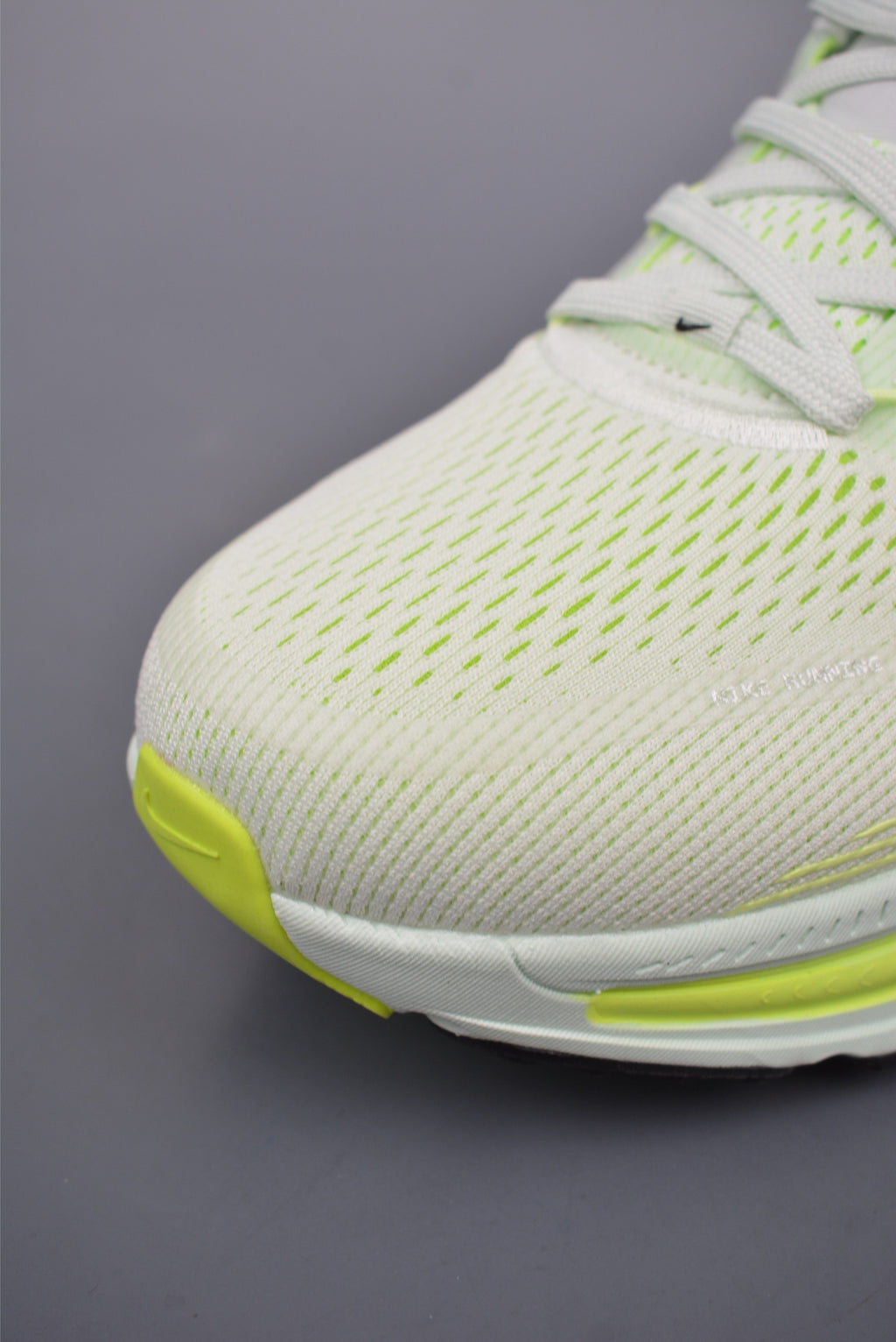 👟Nike Air Zoom Vomero 18