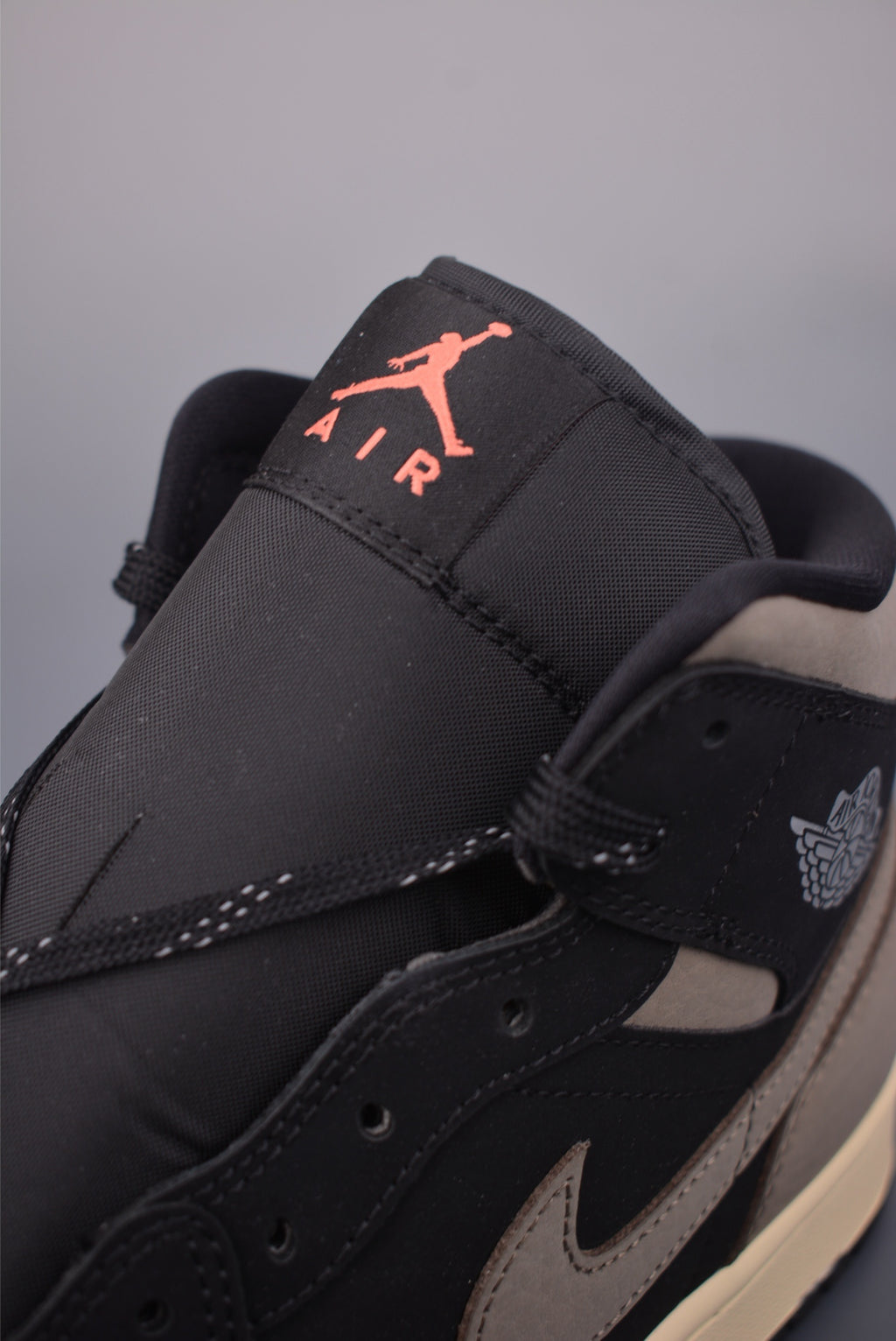👟Air Jordan 1 Mid