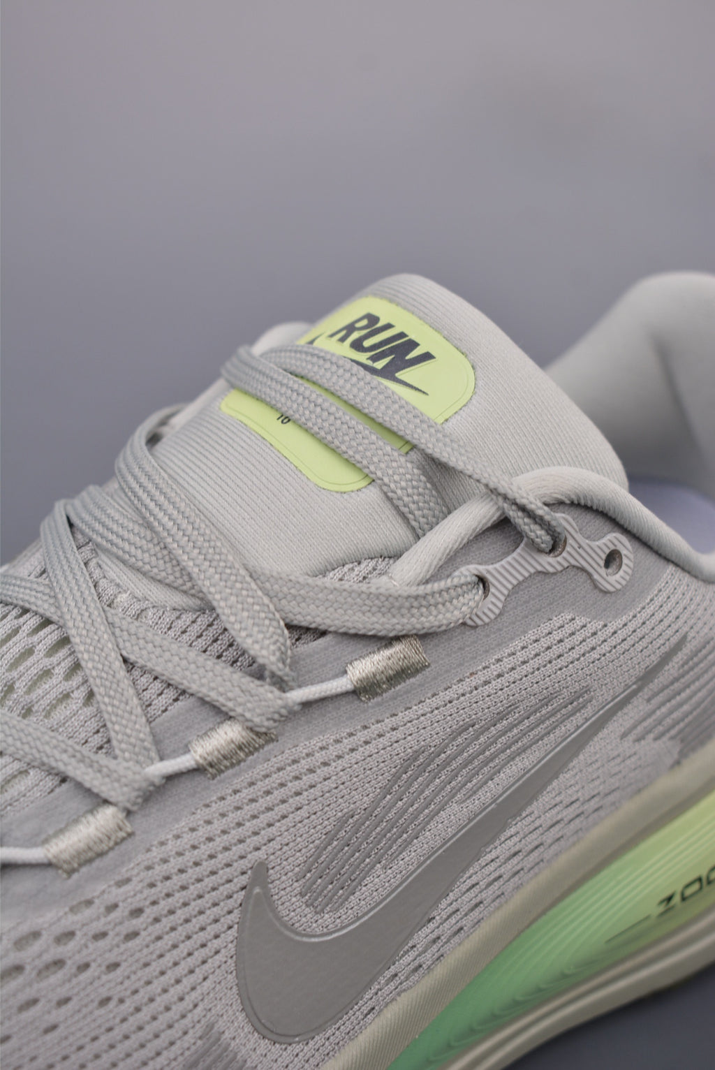 👟Nike Air Zoom Vomero 18