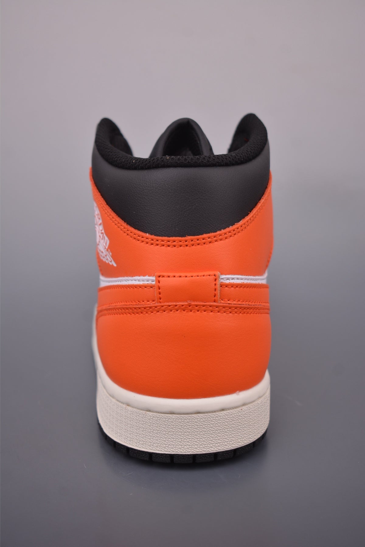 👟Air Jordan 1 Mid