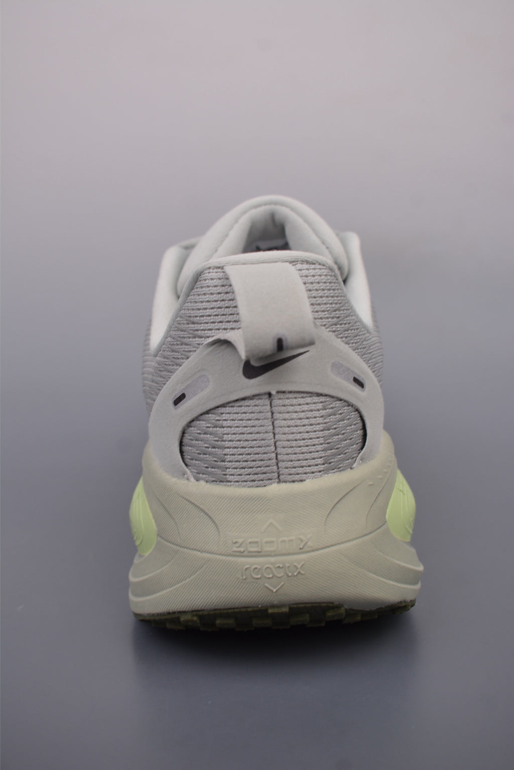 👟Nike Air Zoom Vomero 18
