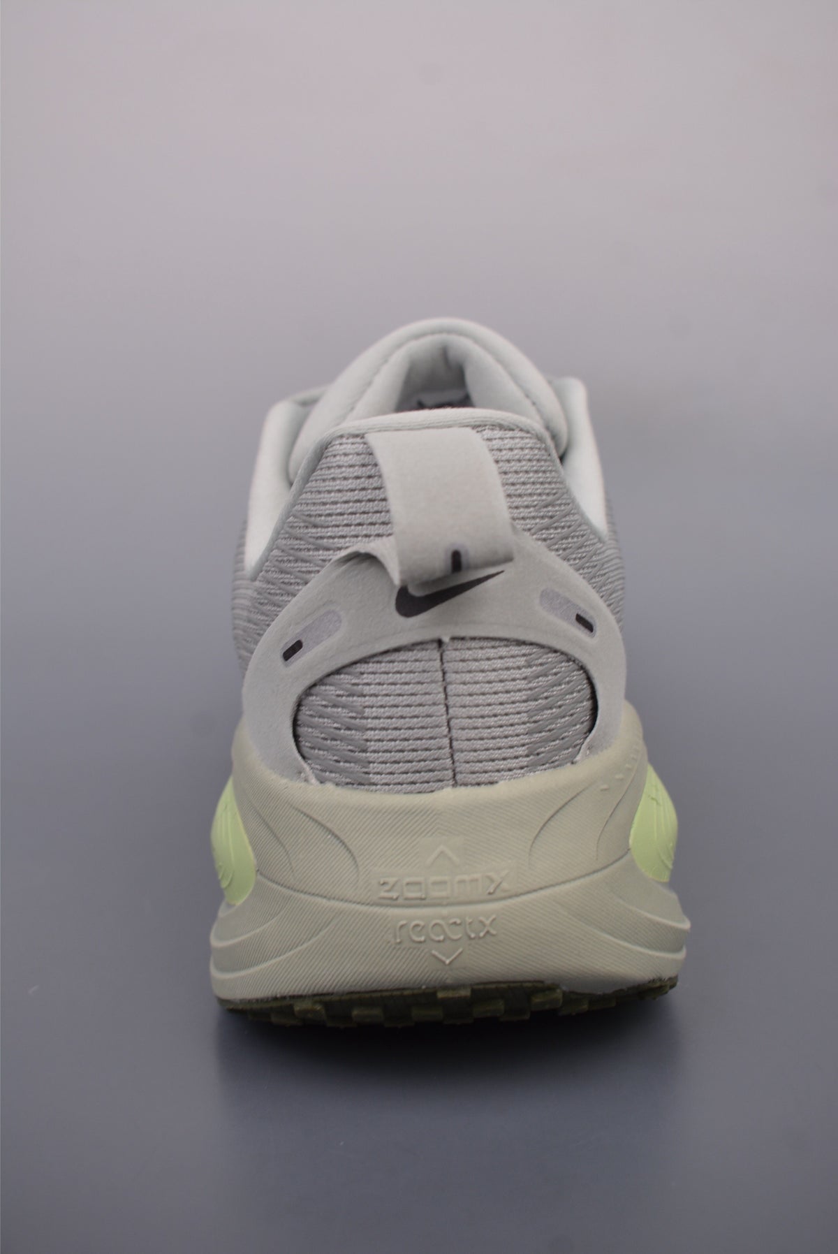 👟Nike Air Zoom Vomero 18