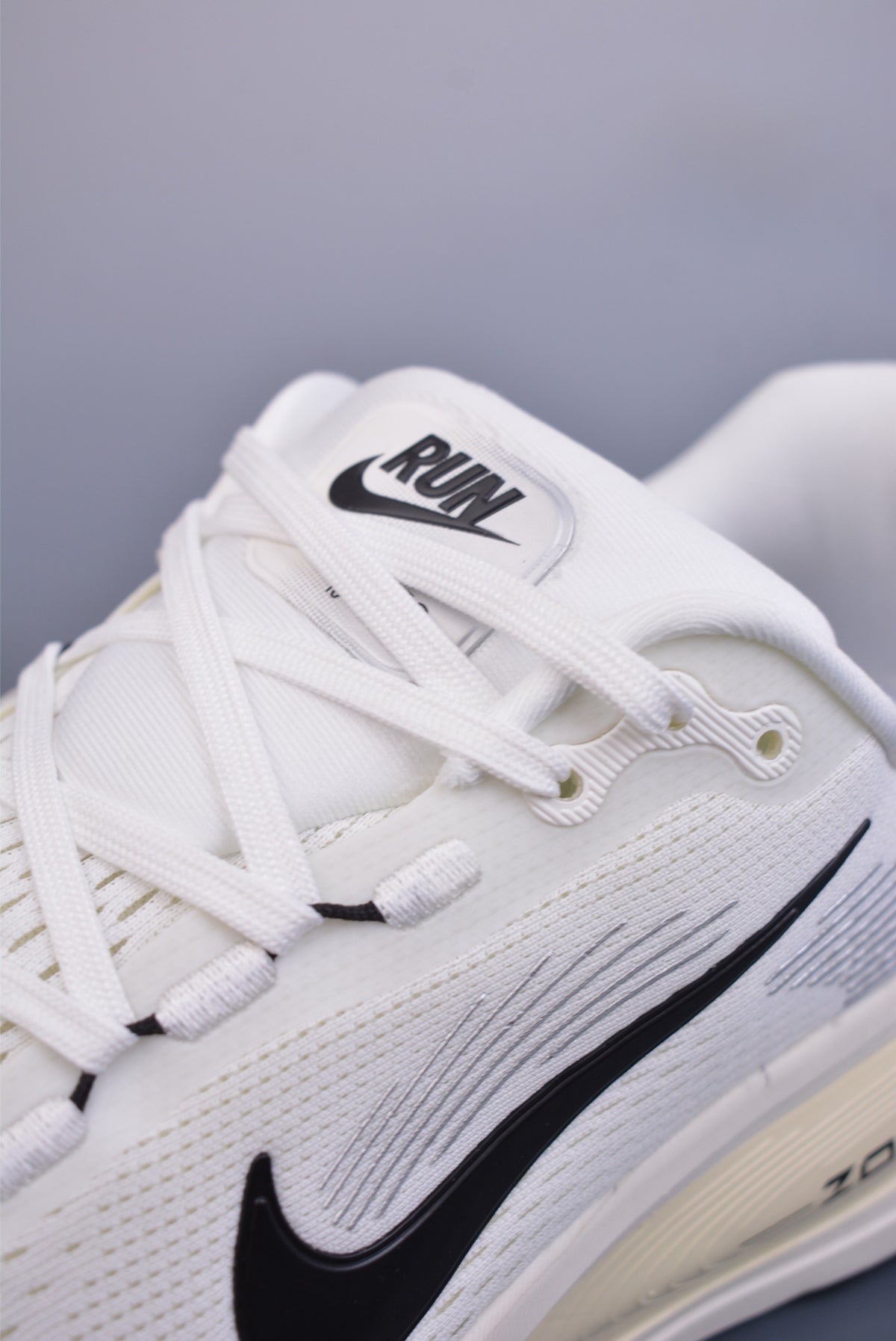 👟Nike Air Zoom Vomero 18