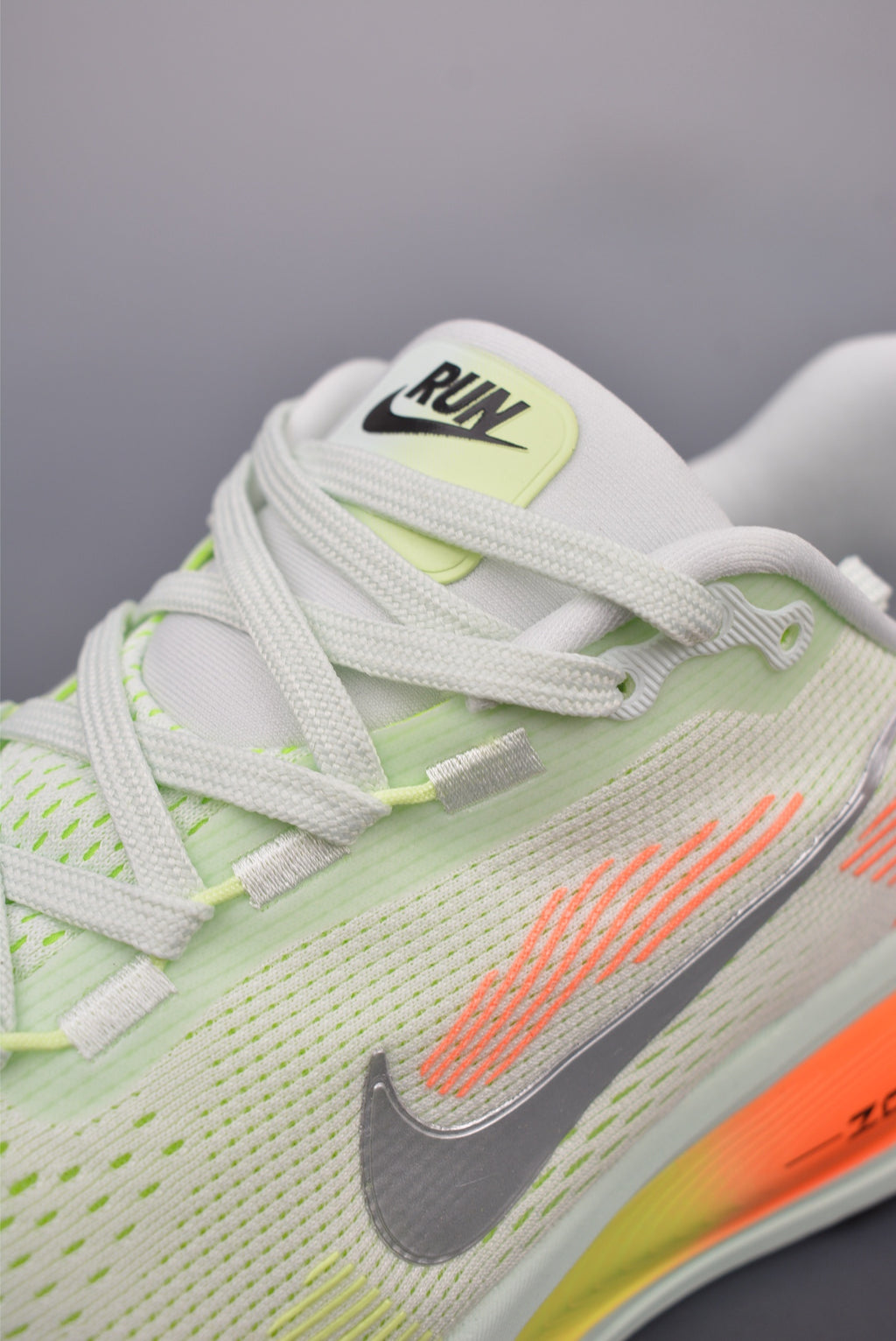 👟Nike Air Zoom Vomero 18