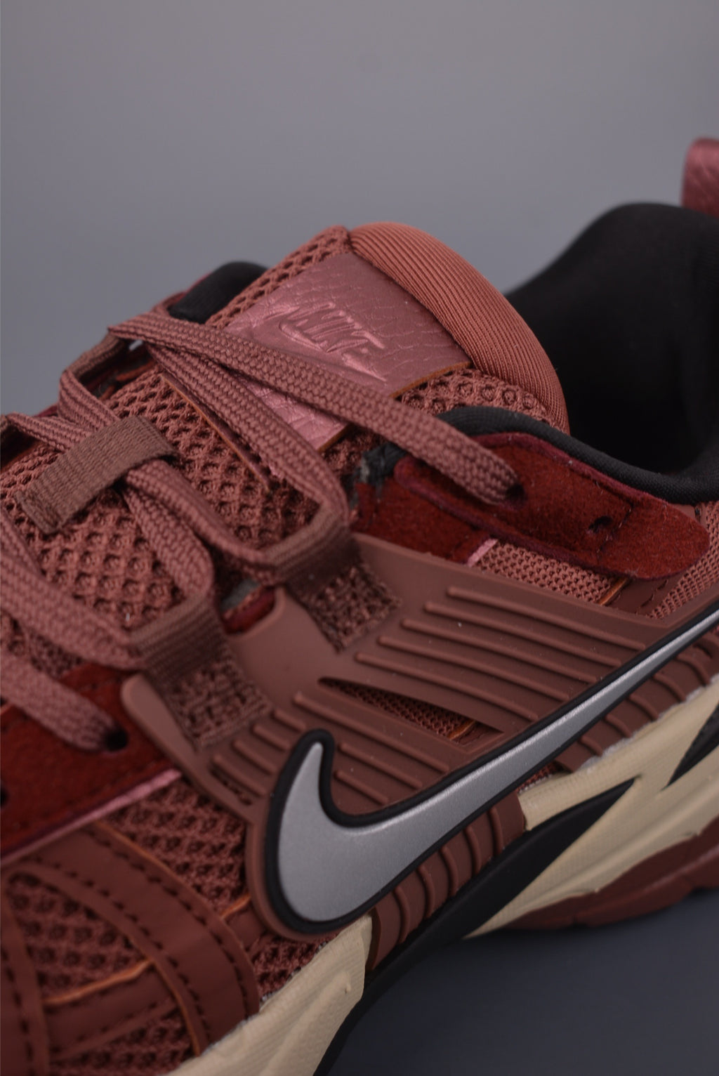 👟Nike V2K Run
