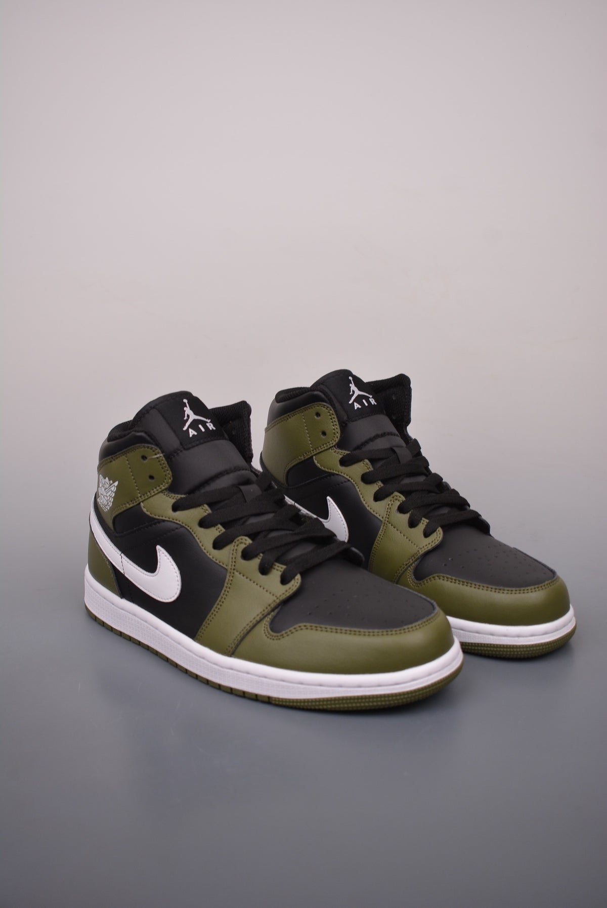 👟Air Jordan 1 Mid
