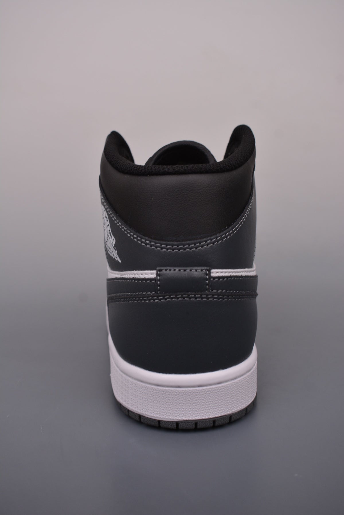 👟Air Jordan 1 Mid