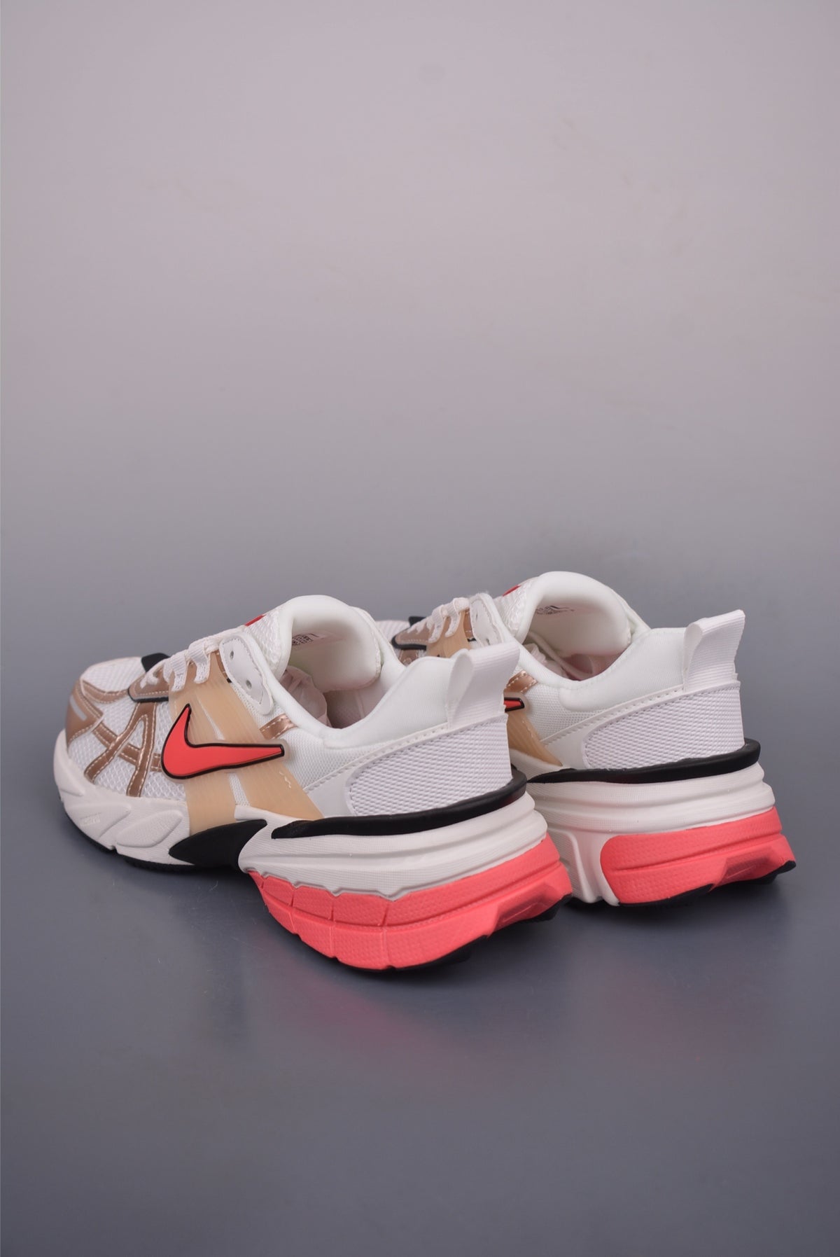 👟Nike V2K Run