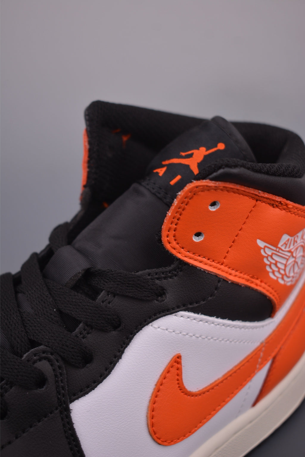 👟Air Jordan 1 Mid