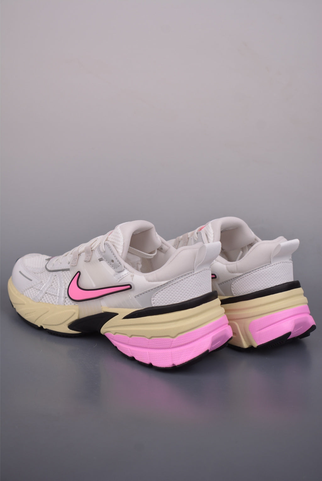 👟Nike V2K Run