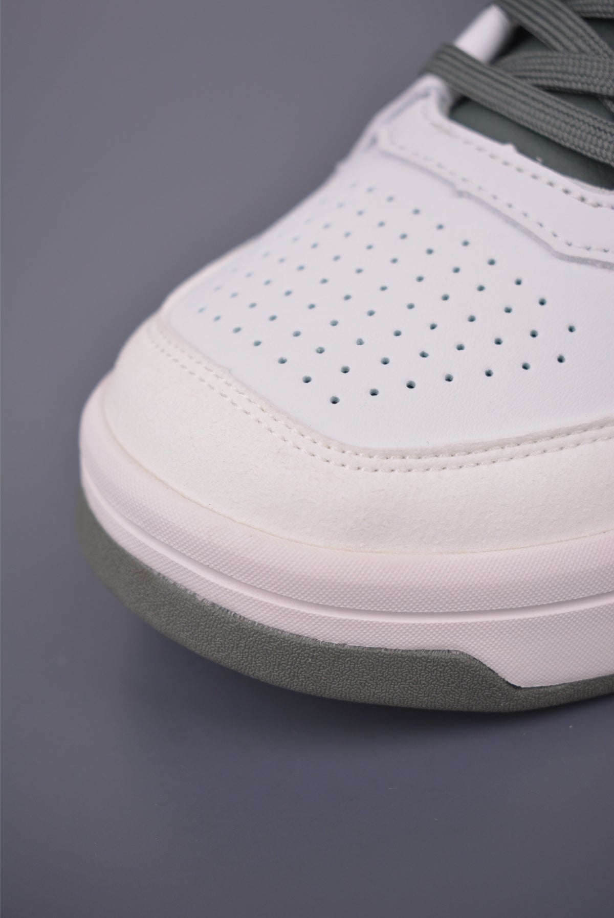 👟On The Roger Clubhouse